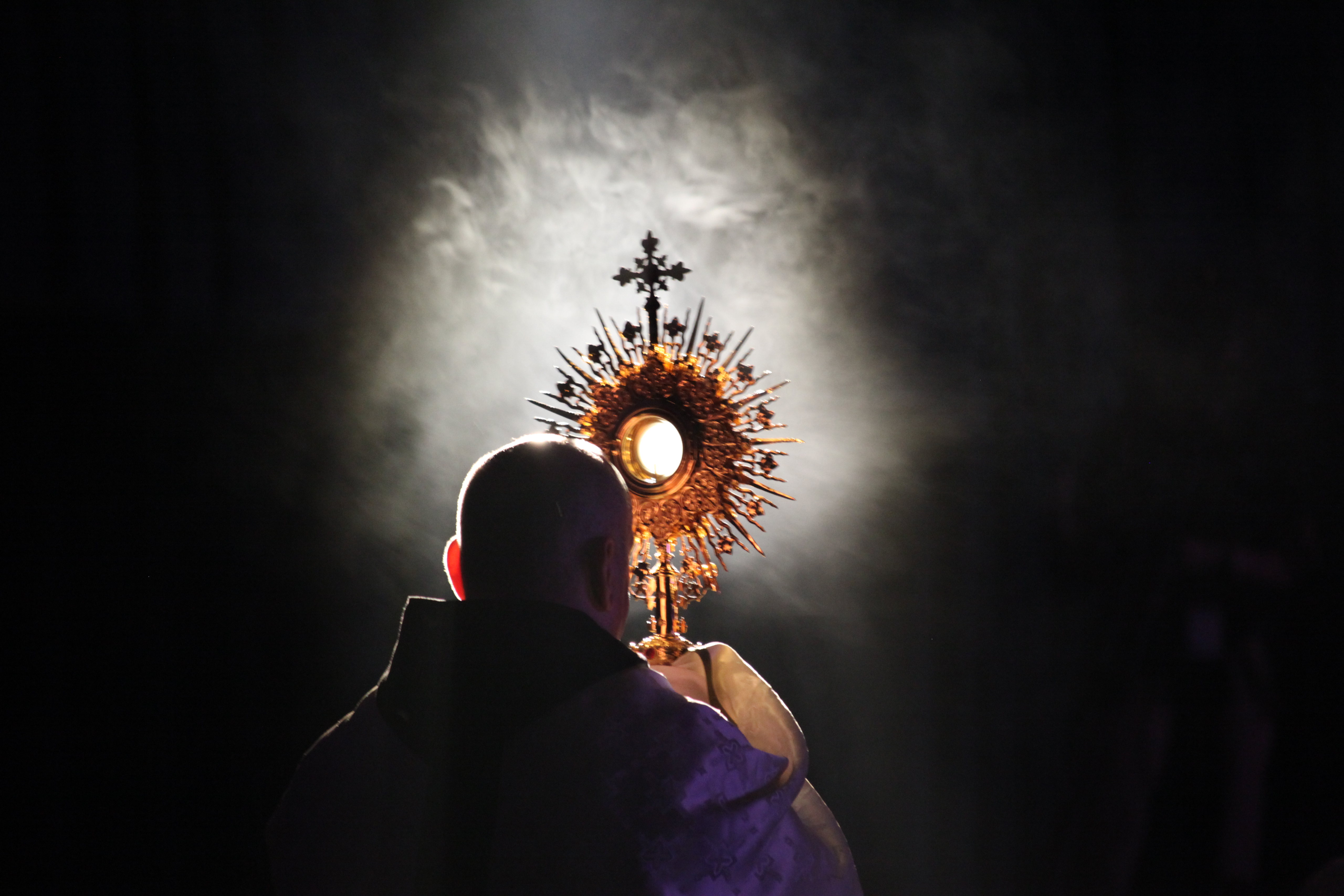 NOCHE. Motivos de intercesión en la solemnidad del Corpus Christi ...